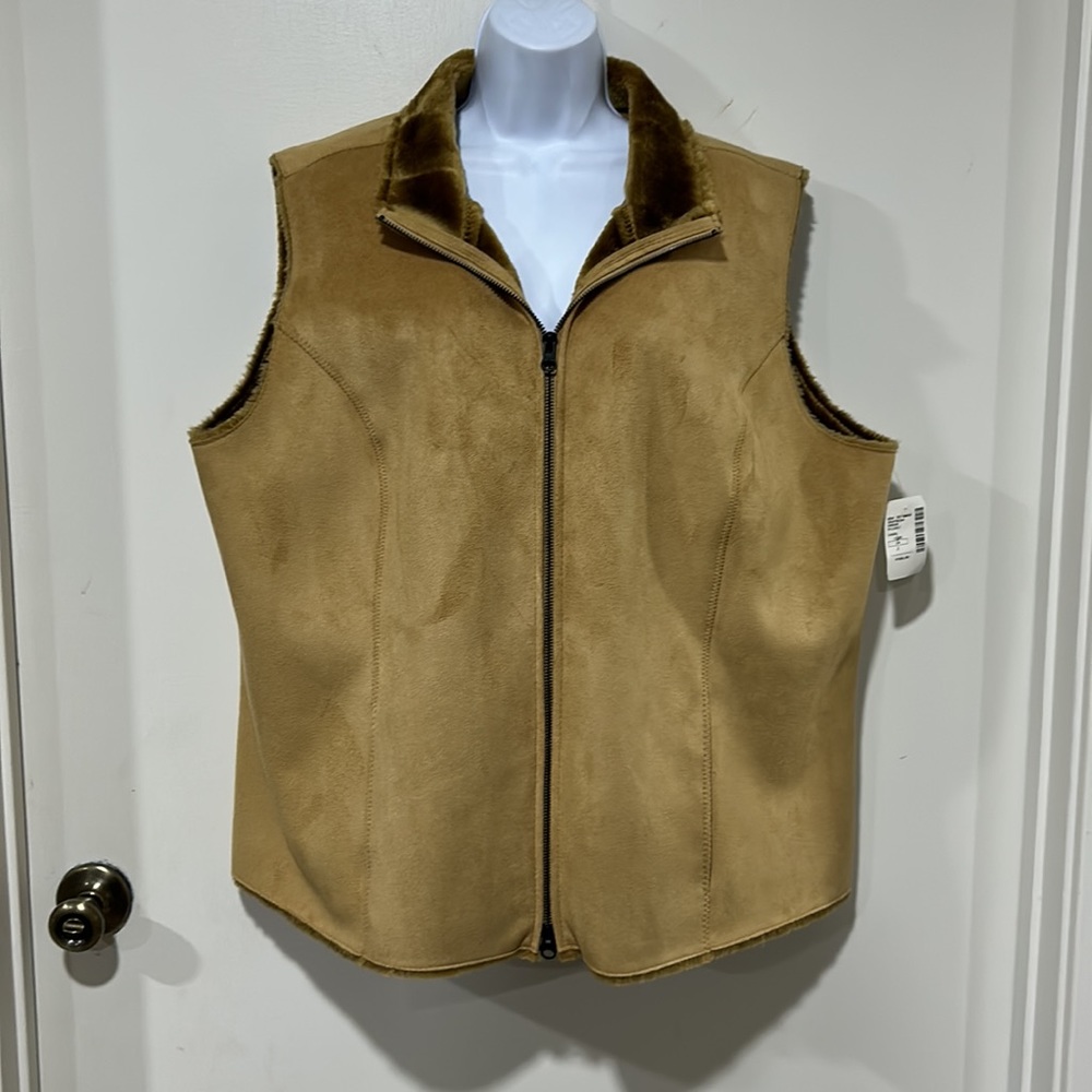 NWT Saks Fifth Avenue Tan Suede & Faux Fur Vest Size 20